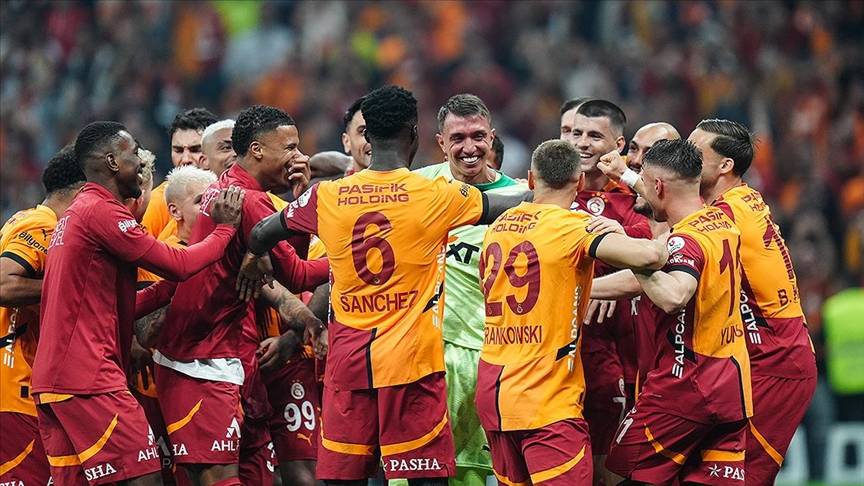 Galatasaray sahaya çıkıyor! Kocaelispor deplasmanında muhtemel 11’ler belli oldu! 5
